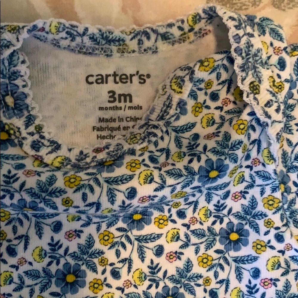 Onsie - Picture 2 of 2